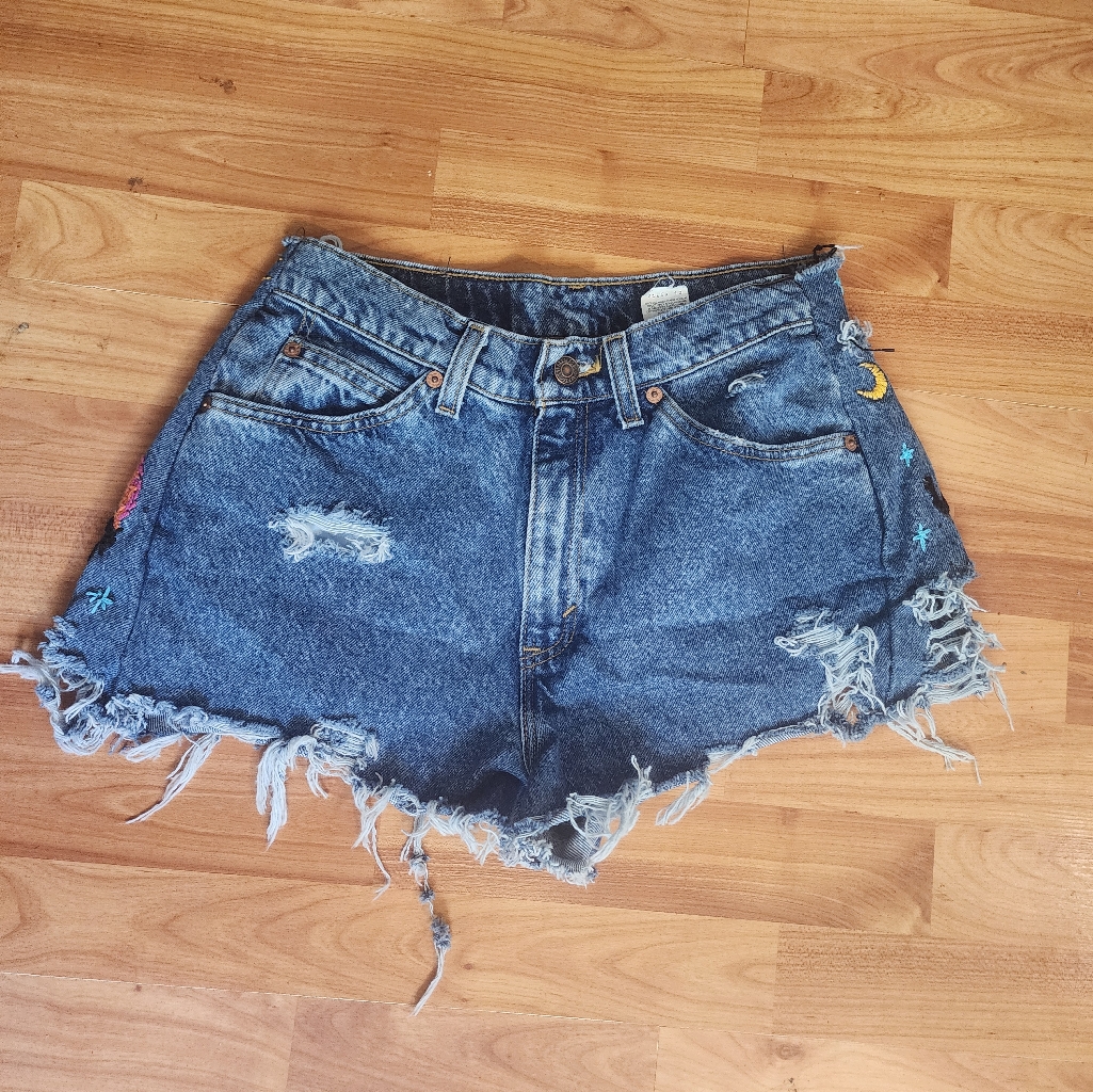 Levis 912